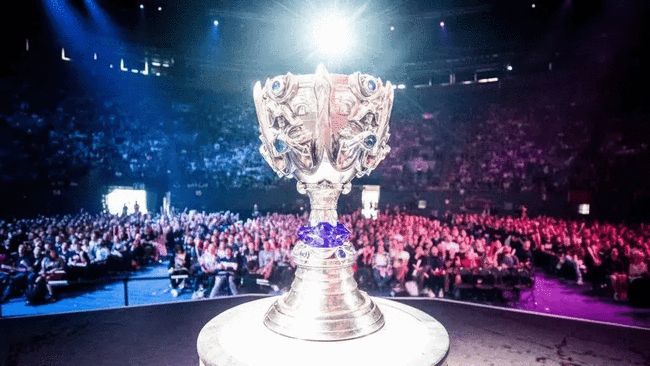 NAVI 淘汰了 FURIA Esports 从 StarLadder 布达佩斯 Major 2025